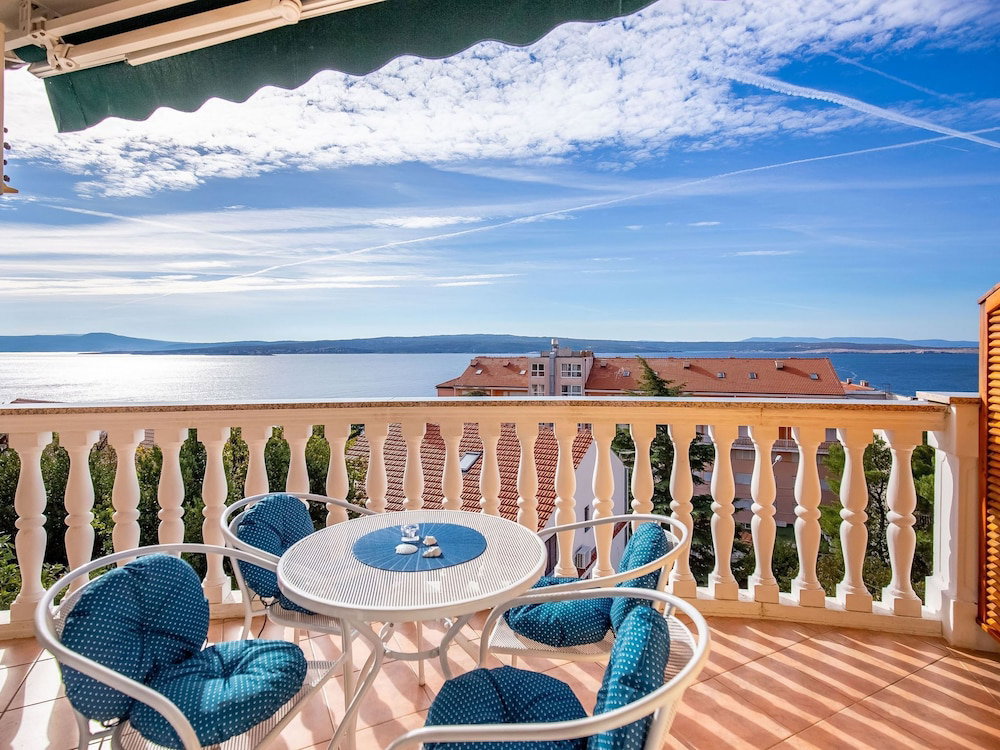 Splendid Apartment With Hot Tub In Crikvenica Croatia