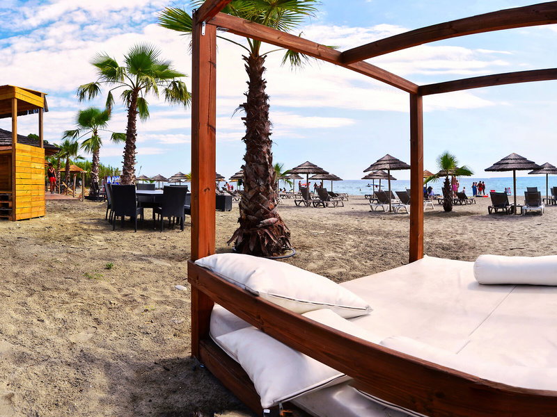 Marea Resort
