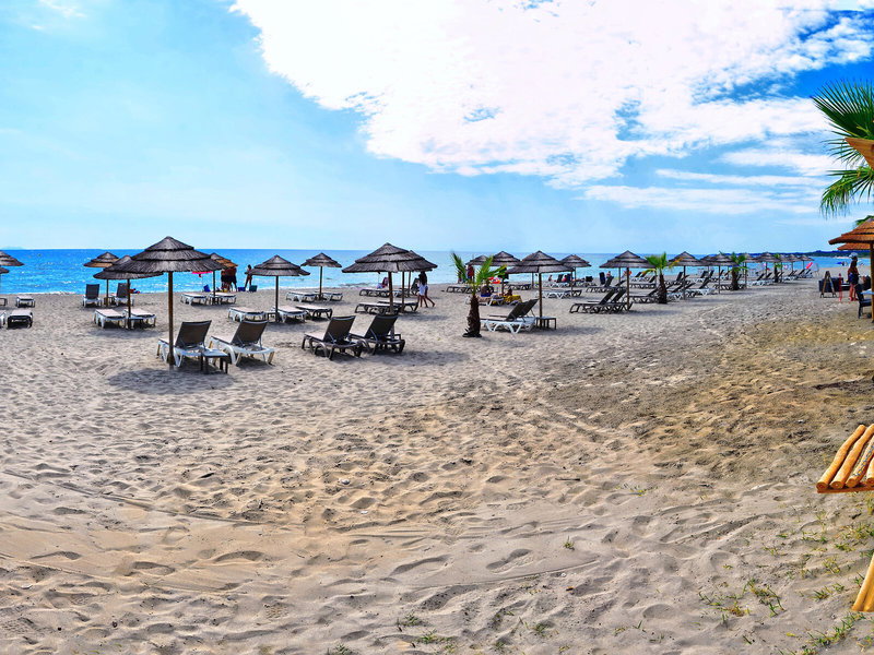 Marea Resort