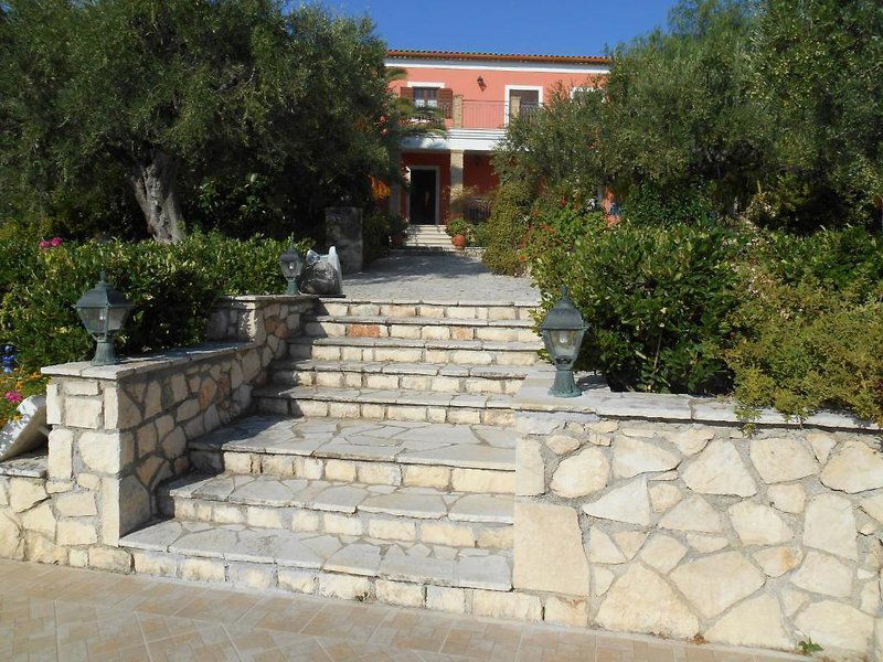 Hotel Anatoli Labreon Guesthouse - Apartments