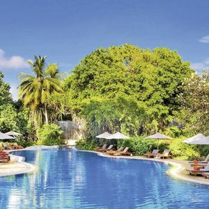 Hotel Sheraton Maldives Full Moon Resort & Spa cazare Furanafushi