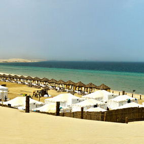 Hotel Regency Sealine Camp cazare Musay`id