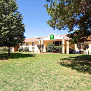 Hotel Ibis Styles Canberra cazare Canberra