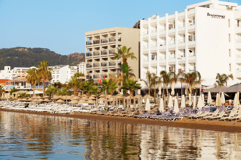 Hotel The Beachfront Hotel