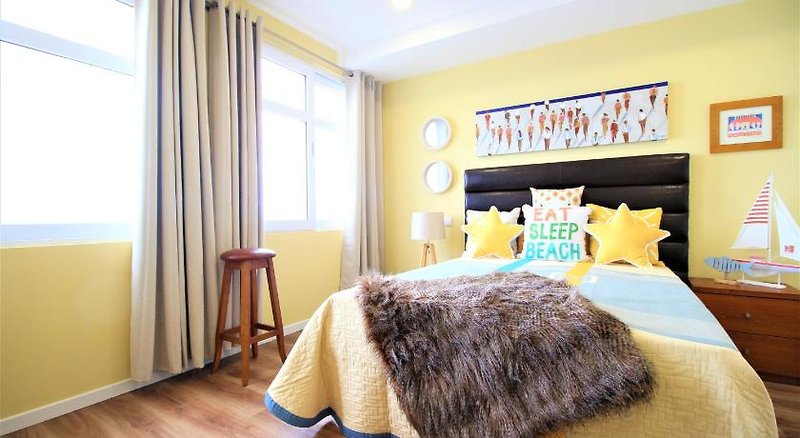 Hotel The Waves Hostel