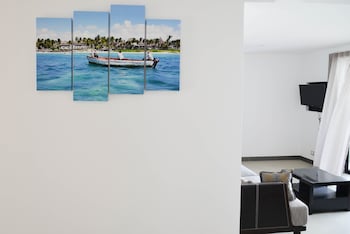 Hotel Toparadis Guest House
