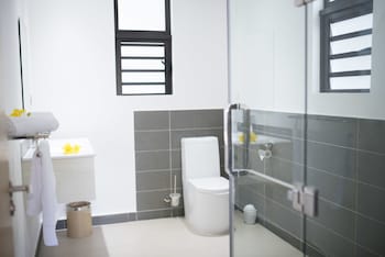 Toparadis Guest House