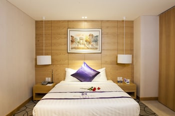 Iris Hotel