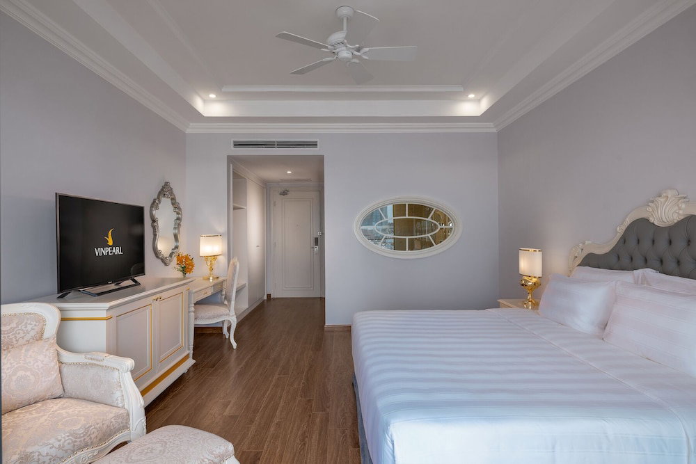 Meliá Vinpearl Hai Phong Rivera