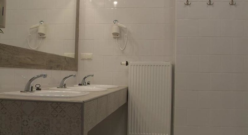 Hotel Hostel Lwowska 11