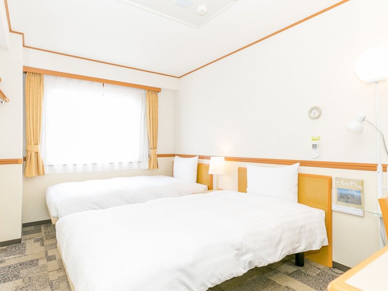 Hotel Toyoko Inn Tokyo Ikebukuro Kita-Guchi 2
