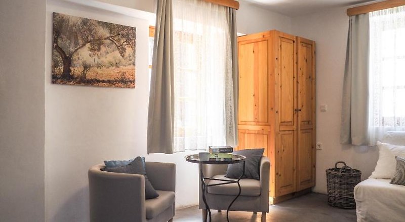 dal travel Saint George Studios