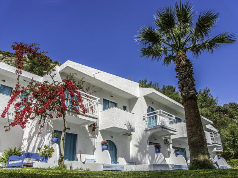 Trees Boutique Art Hotel