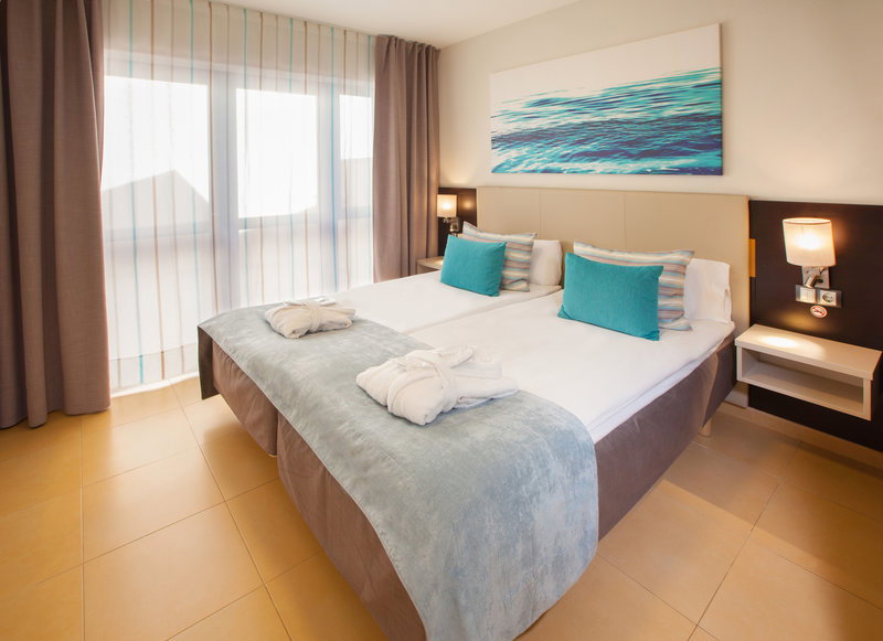 Grupotel Playa Feliz
