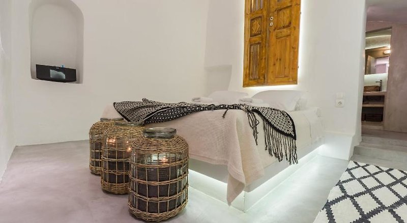 Hotel Gaia Cave Suites