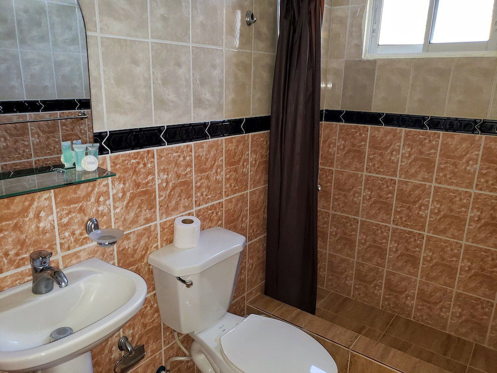 Hotel Costambar Seaside Apartment With Pool