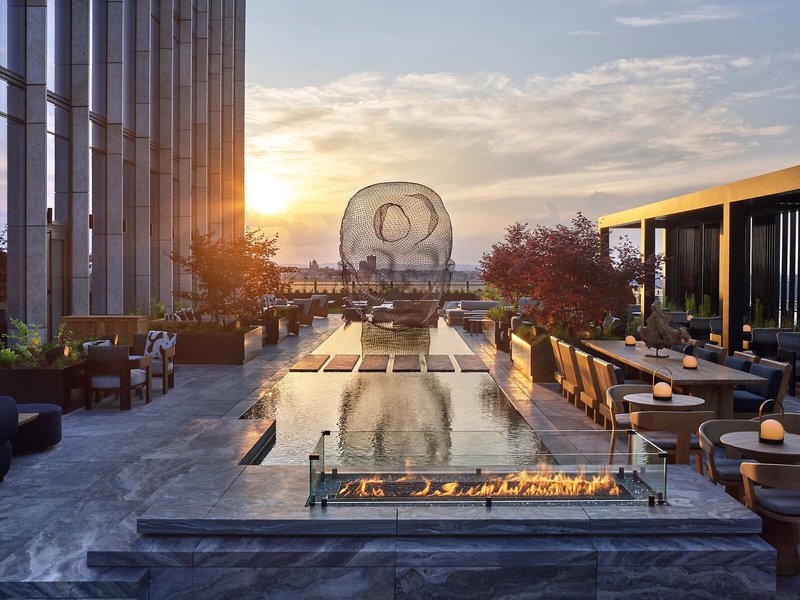 Equinox Hotel