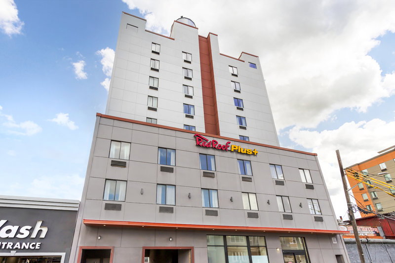 Hotel Red Roof Plus+ Jamaica, Ny