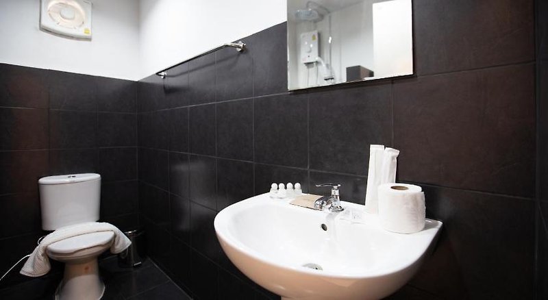 Hotel 185@Surawong Residence