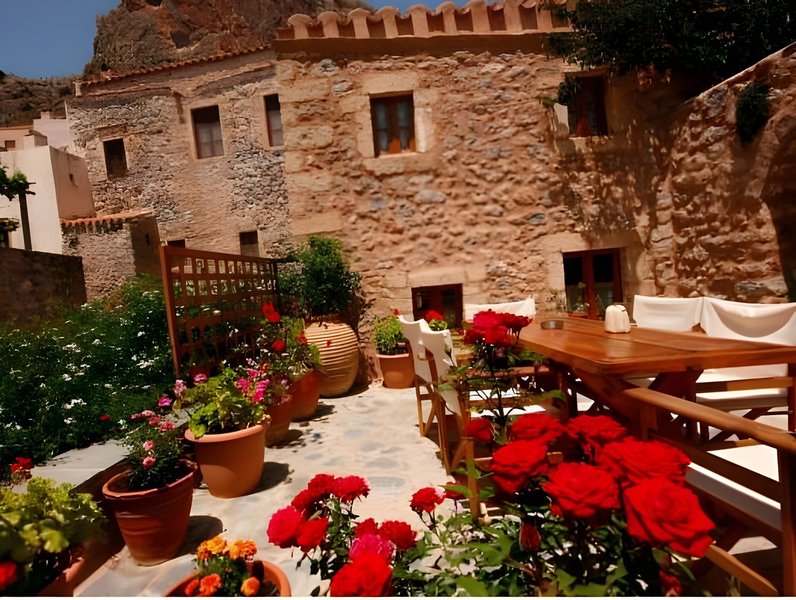 Malvasia Traditional Hotel