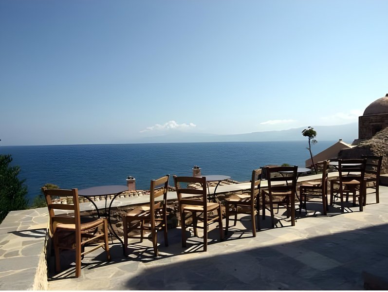 Malvasia Traditional Hotel