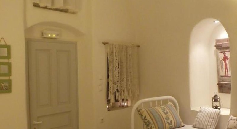 Hotel Emmantina Houses
