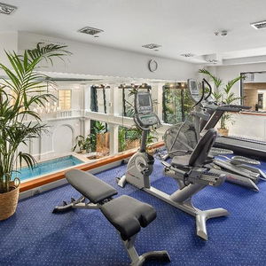 Sejur Queen's Court Hotel & Residence vacanta Budapest