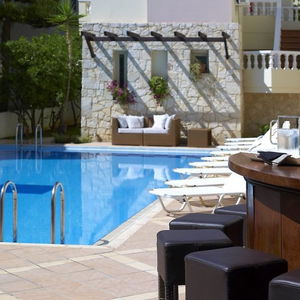 Hotel Elotis Suites cazare Agia Marina