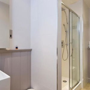 Hotel Destiny Scotland - Q-Residence cazare Edinburgh