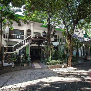 Hotel Reddoorz Near Balai Kota Malang cazare Malang