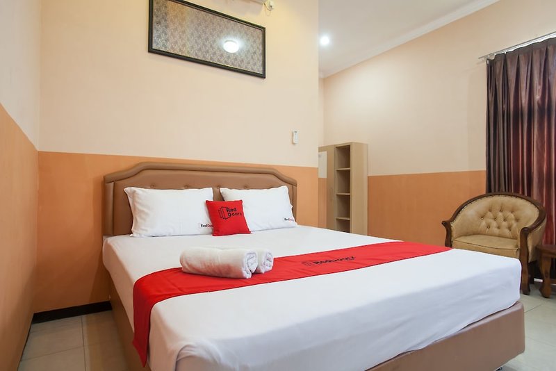 Hotel Urbanview Hotel De Kopen Malang By Reddoorz