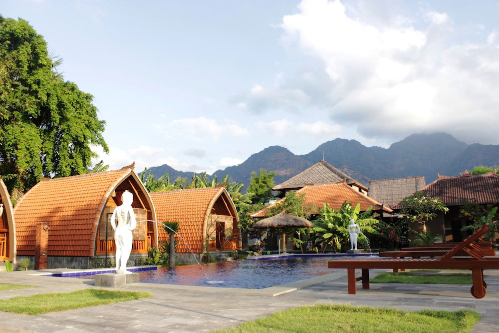 Hotel Kubu Padi Wooden House