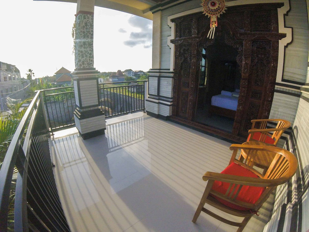 Adi Homestay