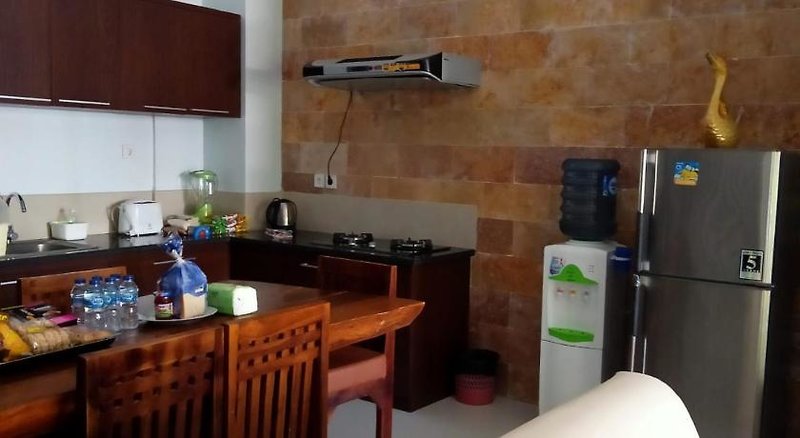 Nyoman Villa