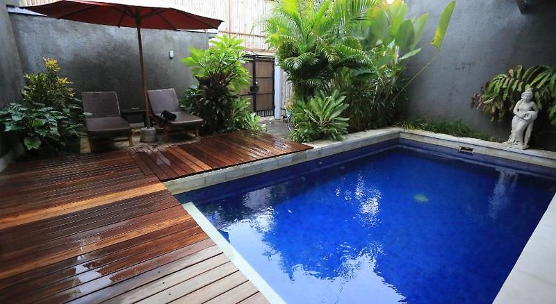 Nyoman Villa
