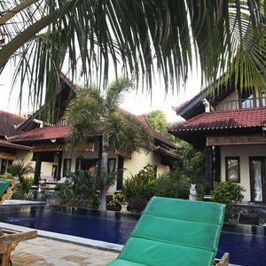 Hotel Tradisi Beach Front Villas cazare Amed