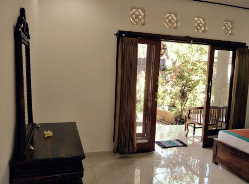 Hotel Super Oyo Capital O Pondok Ayu Homestay