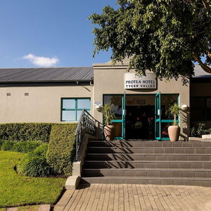Hotel Protea Hotel Cape Town Tyger Valley cazare Cambria