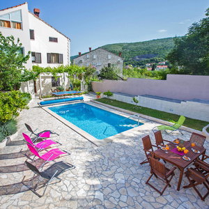 Hotel Apartments Villa Roza cazare Mokosica