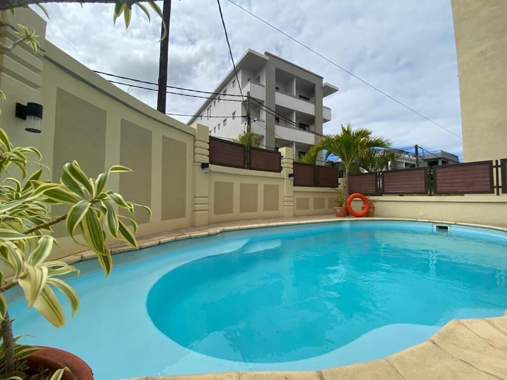 The Monalysa Suites And Residence
