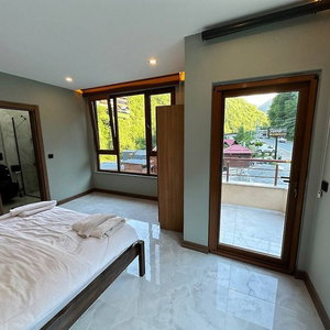 Hotel Tuva Villa's cazare Camlihemsin