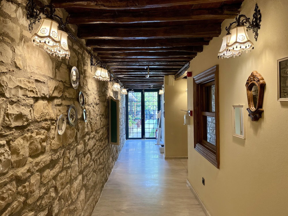 Urla Tas Konak Otel