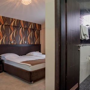 Hotel Hotel Crnogorska Kuca cazare Podgorica