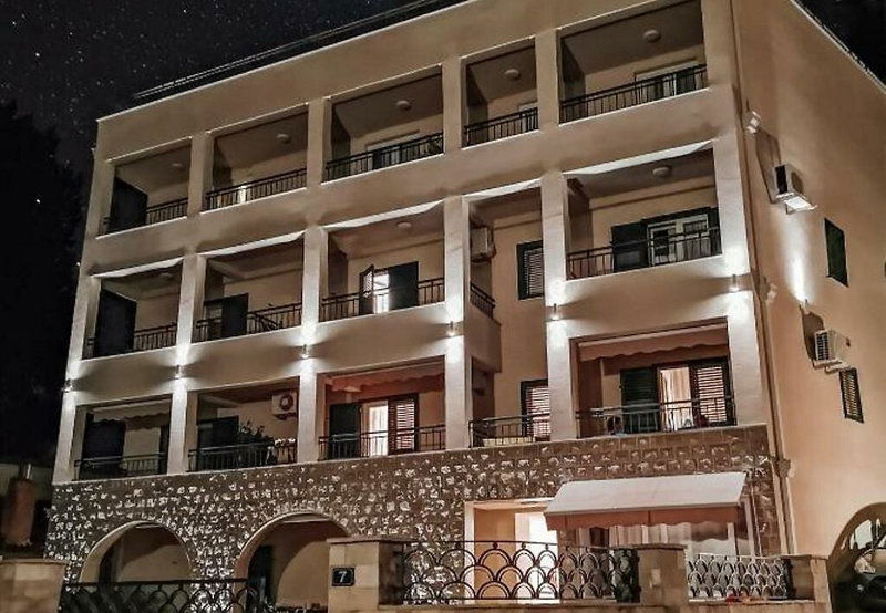 Hotel Guest House Medin