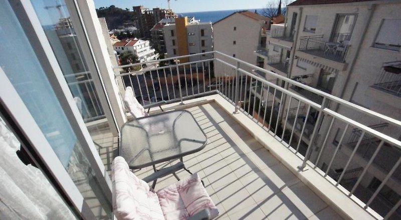 Petrovac Bay Apartments