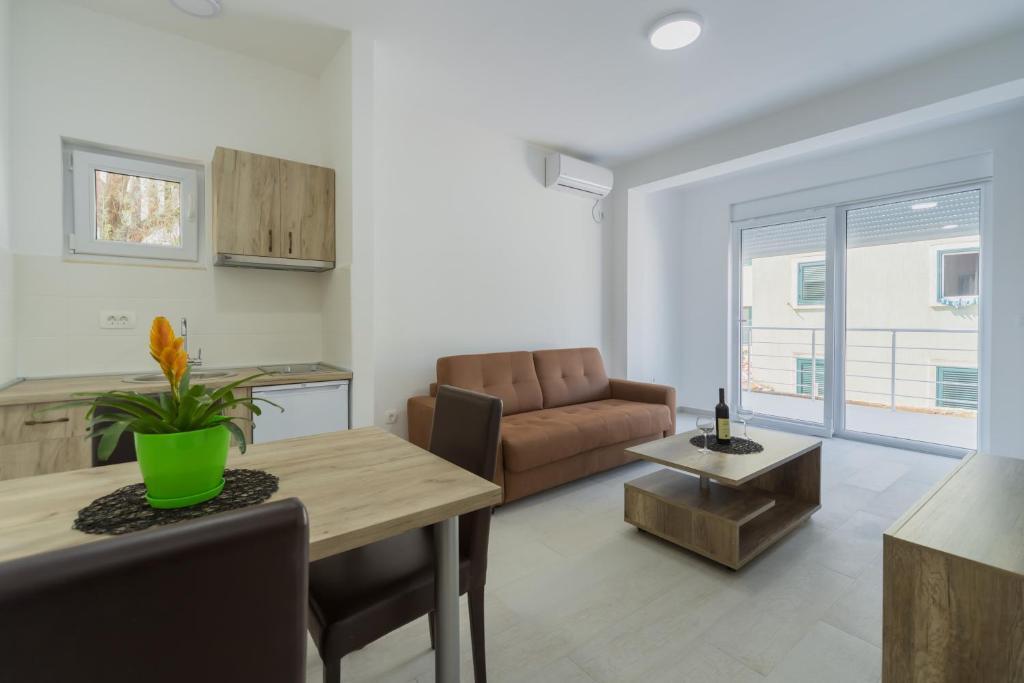 Grejm Lux Family Apartments