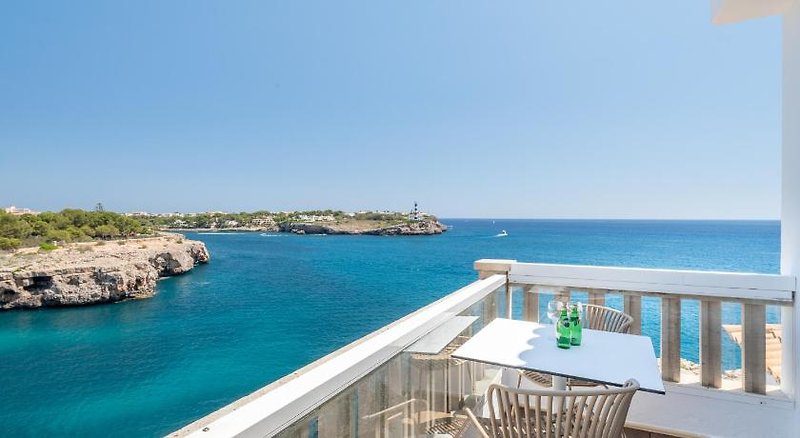 Orange Colom Seaside Apartments