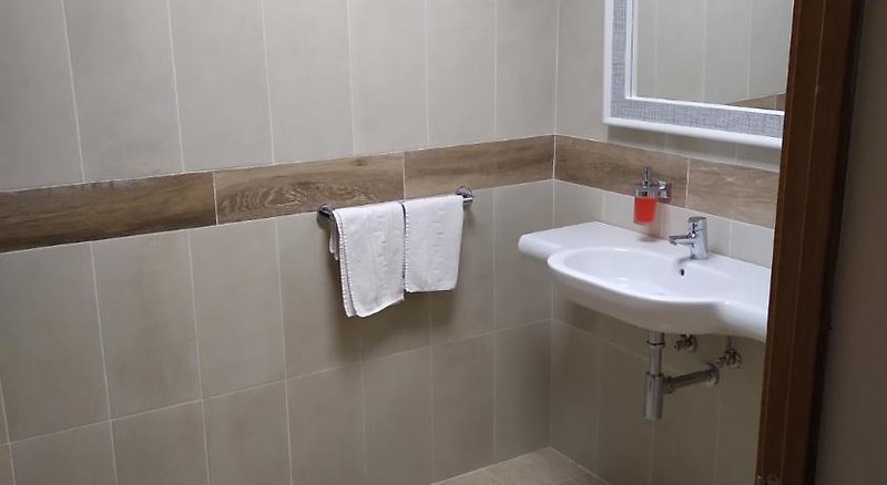 Hostal Leo Or