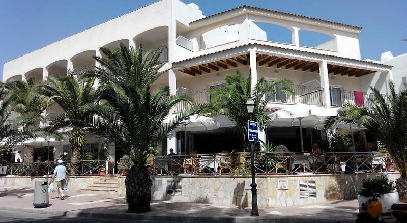 Hostal Leo Or