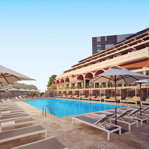 Hotel Cala San Miguel Ibiza Resort, Curio Collection By Hilton cazare Port de Sant Miquel